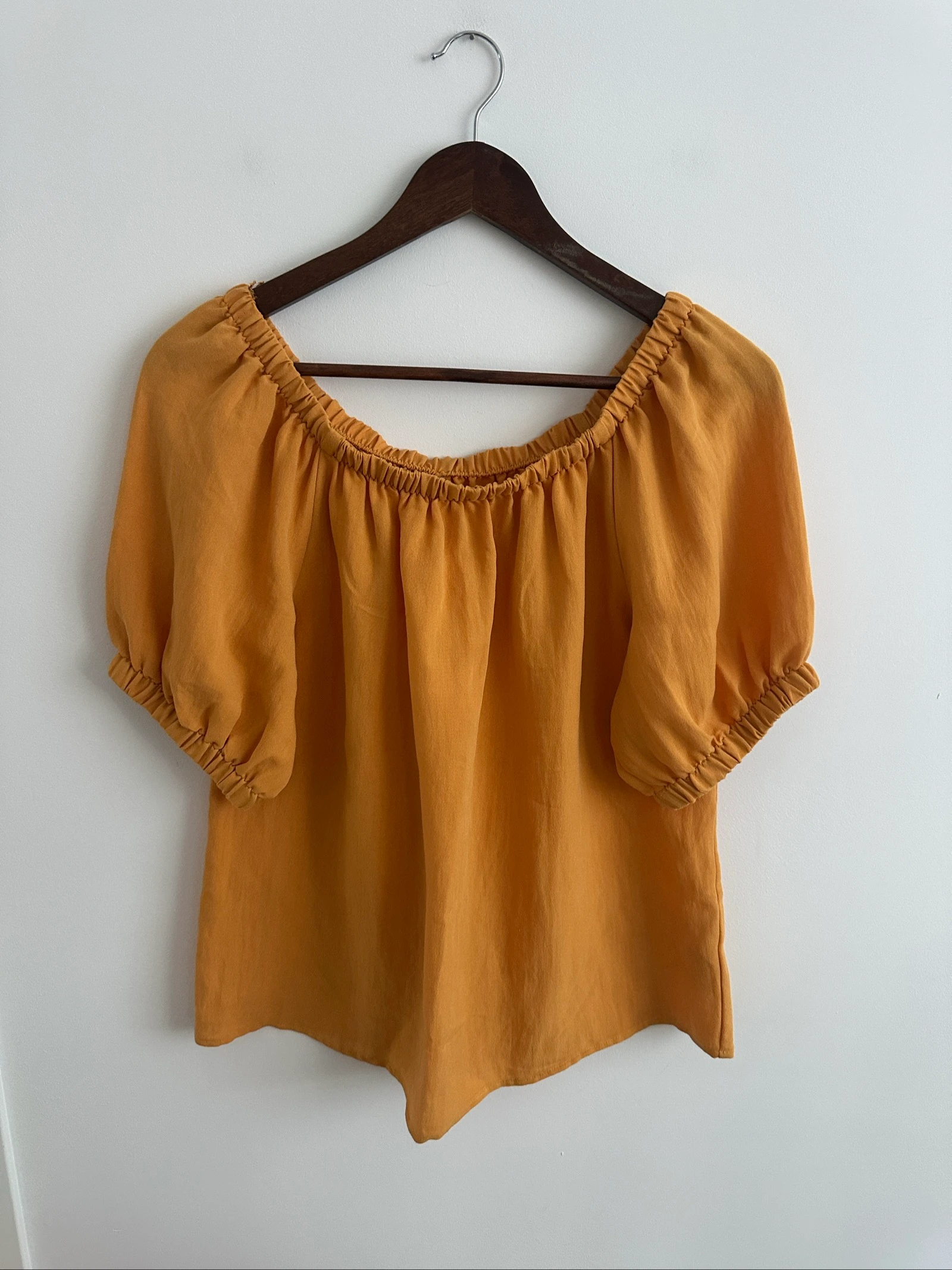 Blusa mostaza de Lino y Viscosa - Laura Torelli talla S